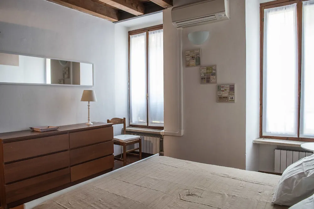 Nazaro Apartment 베로나