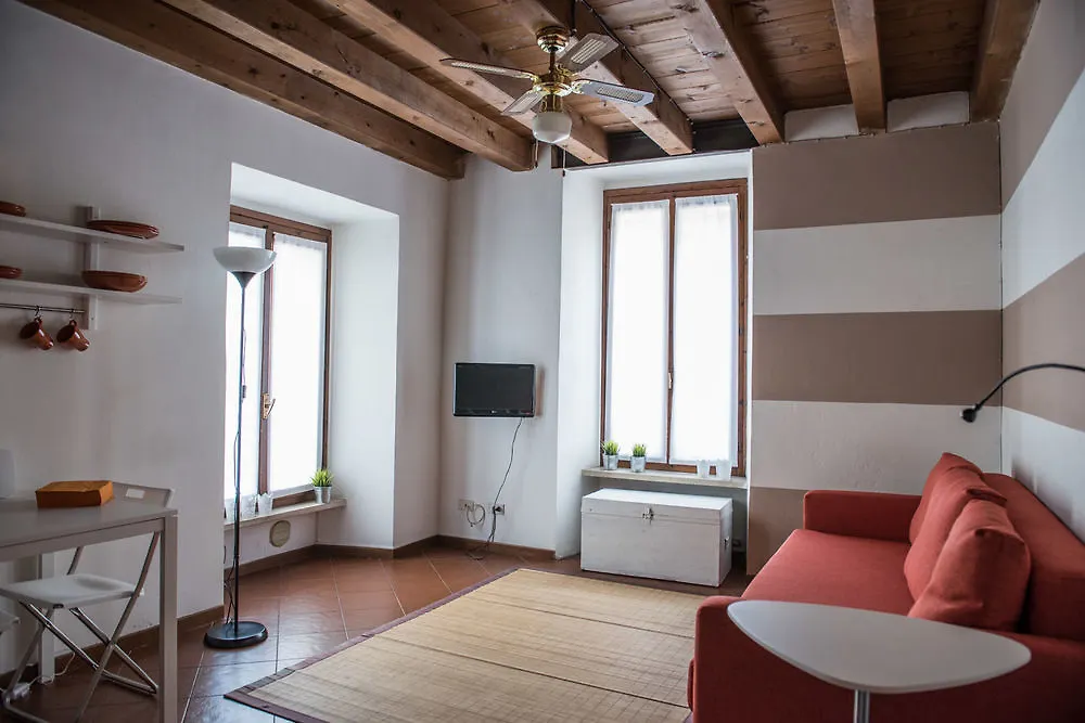 Nazaro Apartment 베로나